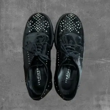 studiouno 스터드 장식 블랙 로퍼 37