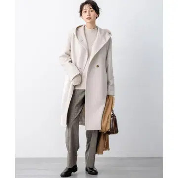 새상품급 23구 울 캐시미어 비버 후데트 코트