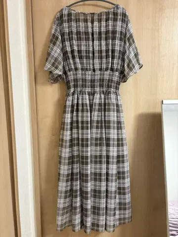 체크 무늬 반팔 롱 원피스 F 사이즈 모토 스즈키 CINEMATIQ