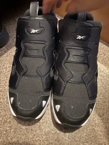 리복 블랙 스니커즈 하이컷