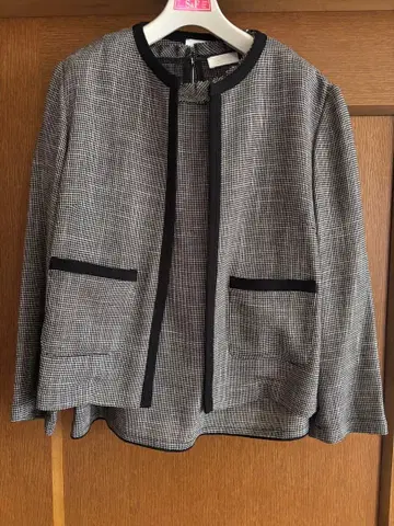 Ballsey 카라미 노카라 자켓 & 프렌치 슬리브 블라우스