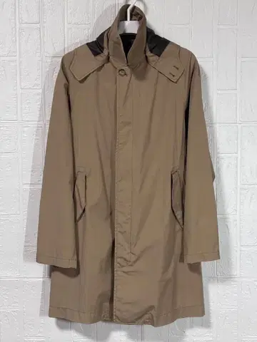 빔즈 고어텍스 베이지 후드 부착 트렌치코트