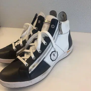 MARK & LONA 하이컷 스니커즈 블랙/화이트