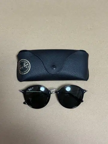 레이밴 RB2447-F 편광 렌즈