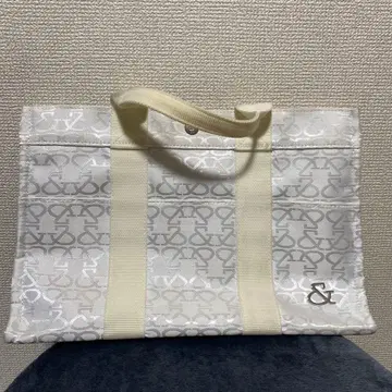 Pinky&dianne 화이트 실버 로고 토트백