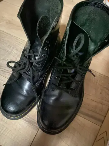 블랙 가죽 워크 부츠