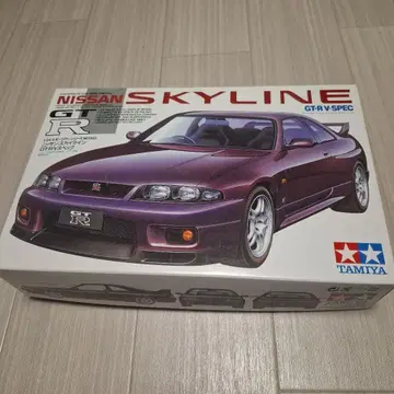 타미야 닛산 스카이라인 GT-RV-Spec 1/24 미조립