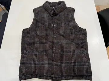 페로우즈 다운 베스트 M 사이즈