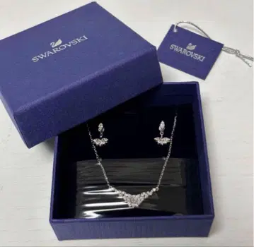 [ 새상품 미사용 ] Swarovski Lady Set 목걸이 귀걸이