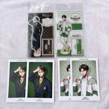 진격의 거인 리바이 룸웨어ver. 아크릴 스탠드 가운&파자마