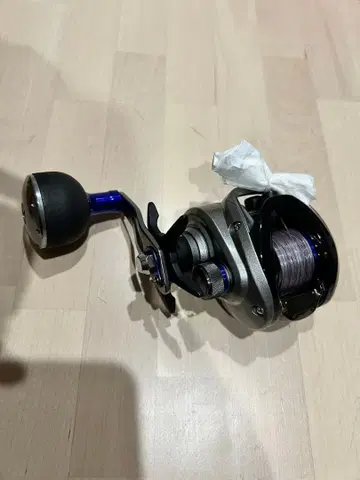 다이와 후네 XT 왼쪽 핸들