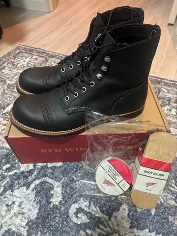 레드윙 8084 아이언레인저 블랙 8D(26.5cm)