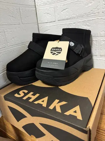 새상품 SHAKA 샤카 통굽 어그 부츠