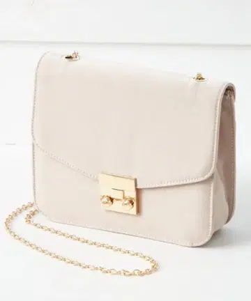 AIMER 에메 파티백 버클 장식 스퀘어 플랩백