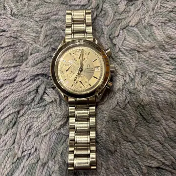 OMEGA 스피드 마스터 데이트 크로노그래프 손목시계
