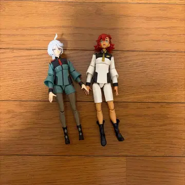 수성의 마녀 슬레타 미오리네 2체 세트