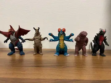 괴수 피규어 5체 세트