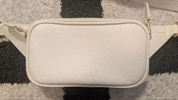 톰포드 가죽 바디백 숄더 화이트 골드