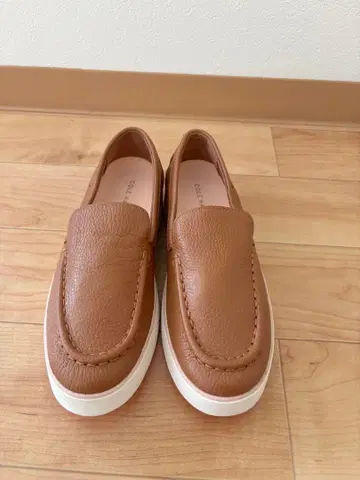 콜한 소프트 가죽 로퍼