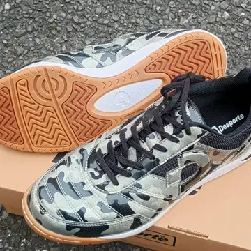 데스포르치 칸피나스 한정판 28.5cm