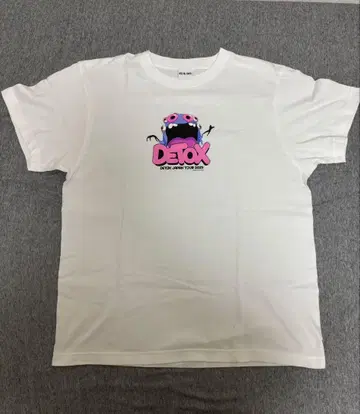 2025 DETOX JAPAN T셔츠 D/WHITE ( M 사이즈 )