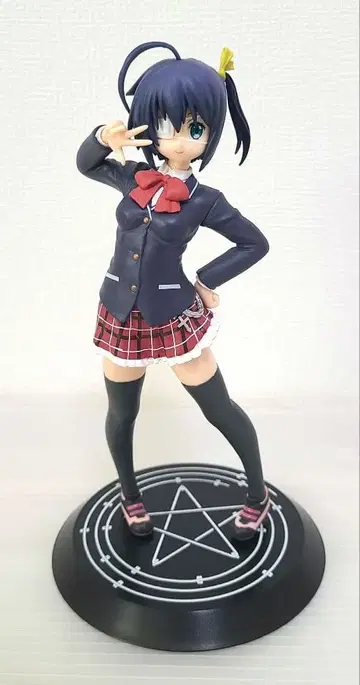 중2병이라도 사랑이 하고 싶어 프리미엄 피규어 타카나시 릿카 피규어