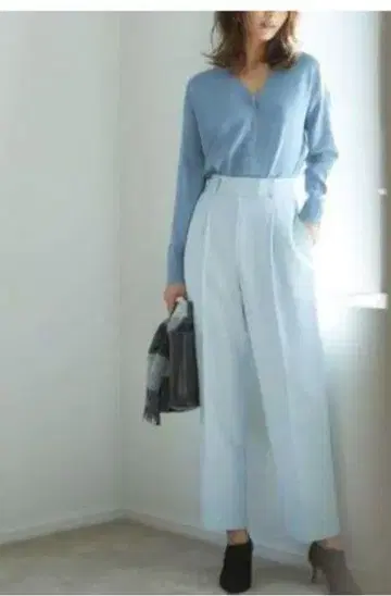 PLST 에그 실루엣 테이퍼드 팬츠 라이트 블루