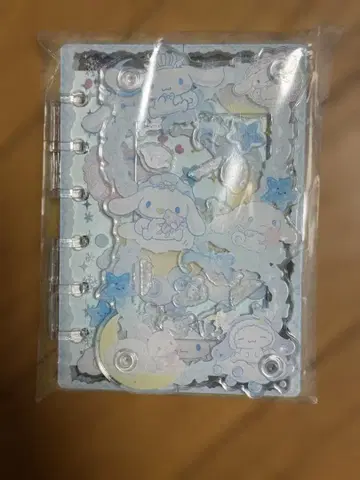 시나모롤 바스락 바인더 A7