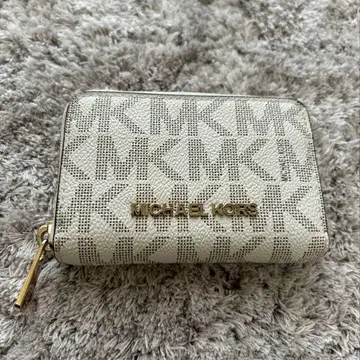 마이클코어스 동전 지갑 시그니처 라운드 지퍼 화이트 MK 로고