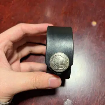 가죽 콘초 블레스