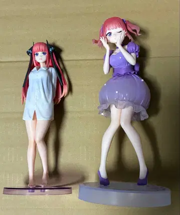 5등분의 신부 나카노 니노 피규어 2개 세트