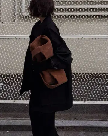 ETRE TOKYO 하이카운트 밀리터리 코트