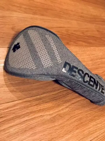 거의 새상품 데상트 골프 골프헤드커버 드라이버