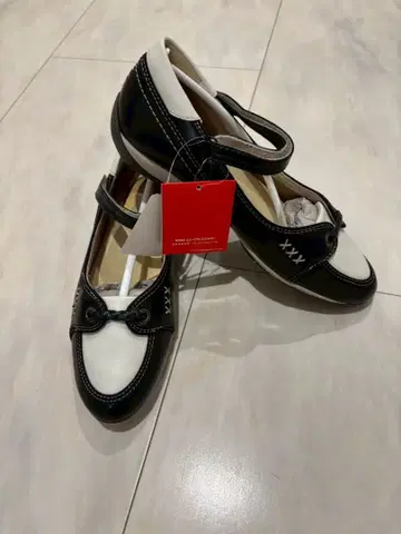 aravon by newbalance 23.5cm