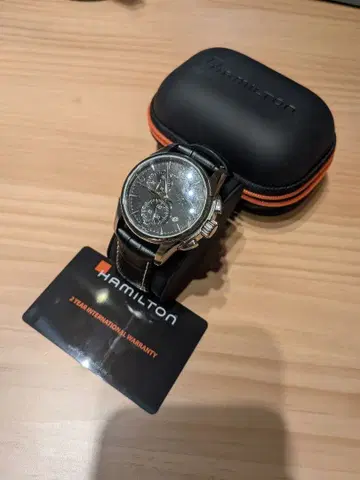 해밀턴 크로노그래프 손목시계