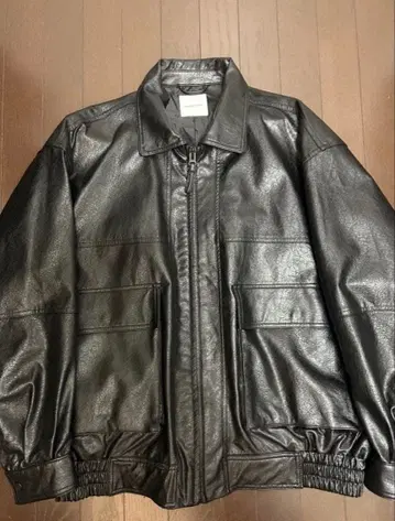 프릭스스토어 페이크 레더 자켓