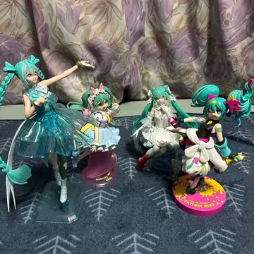 하츠네 미쿠 피규어 4개 세트