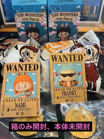 ONEPIECE x LABUBU 콜라보 피규어