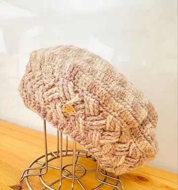 헬렌 카민스키 니트 베레모 핑크 베이지 계열