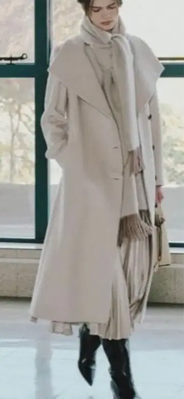 로페 초인기 프리미엄 캐시미어 롱 코트 2023AW 40 사이즈