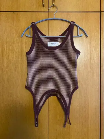 jane smith 탱크탑 상의 보더