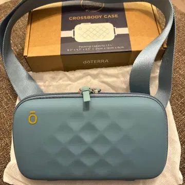 도테라 크로스바디 케이스