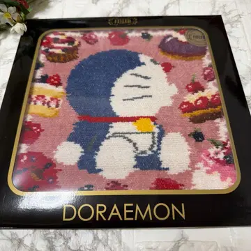 새상품 완판 페이 x 도라에몽 콜라보 스위츠 FEILER 손수건