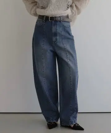 Mili affinity 빈티지 느낌 커브 데님 팬츠 ZARA 계열