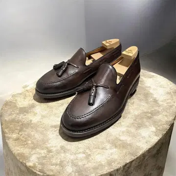 컨디션 최상 Berwick 태슬 로퍼 UK 5.5 다크 브라운