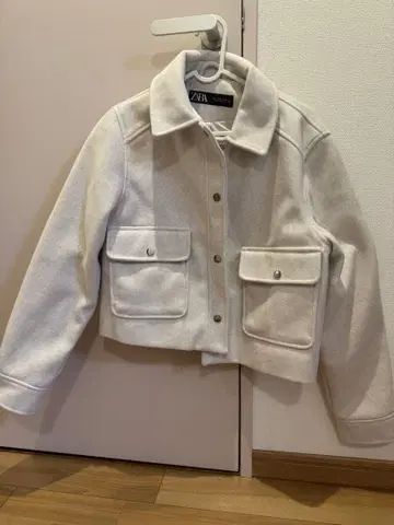 ZARA 화이트 크롭 자켓 M