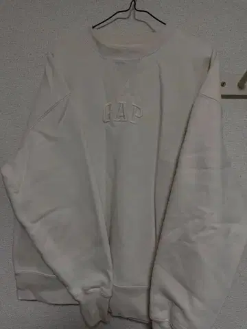 GAP 화이트 M 사이즈 맨투맨
