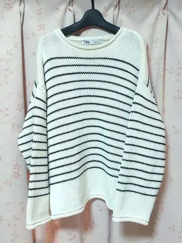 ZARA 니트 보더 니트