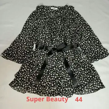 슈퍼 뷰티 튜닉 블랙 x 화이트 도트 프릴 44
