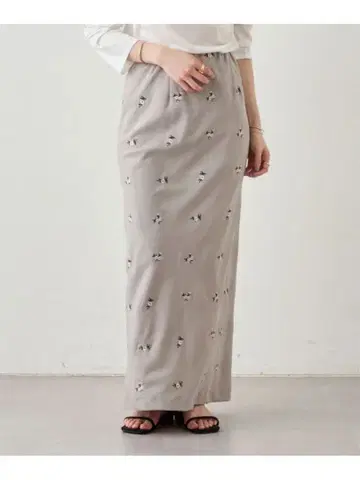 SHENERY 시너리 자수 타이트 스커트